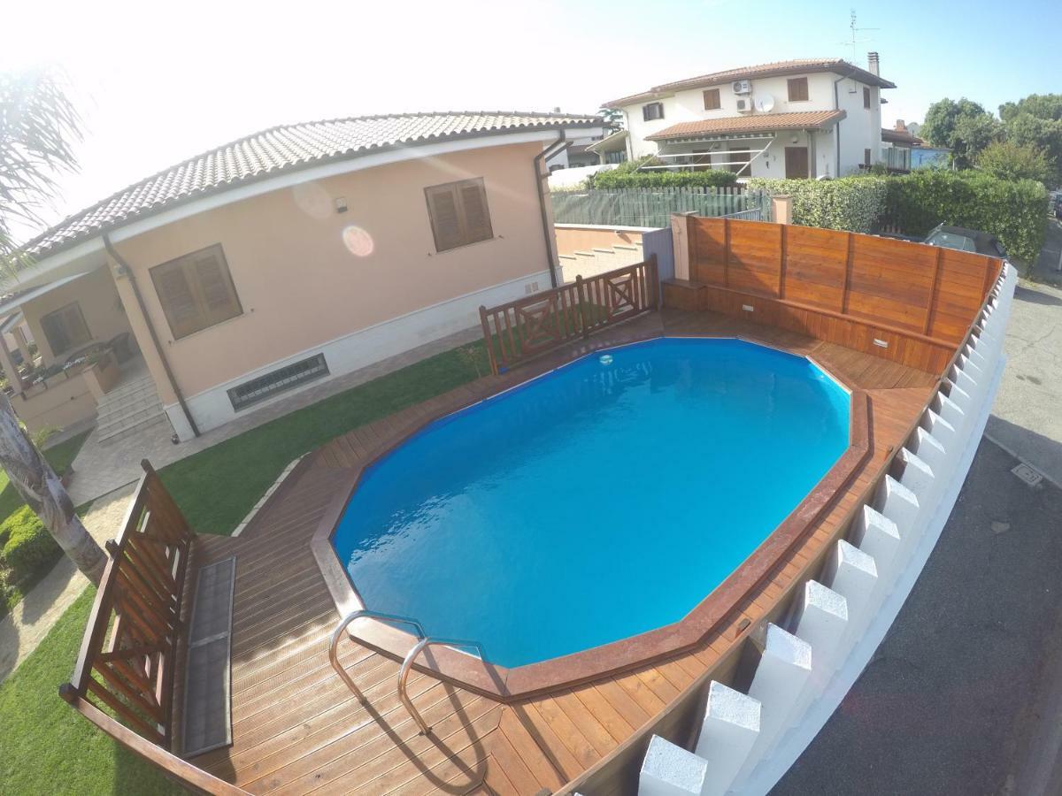 Villa Nevada -20 Min Da Roma Ladispoli Exterior foto
