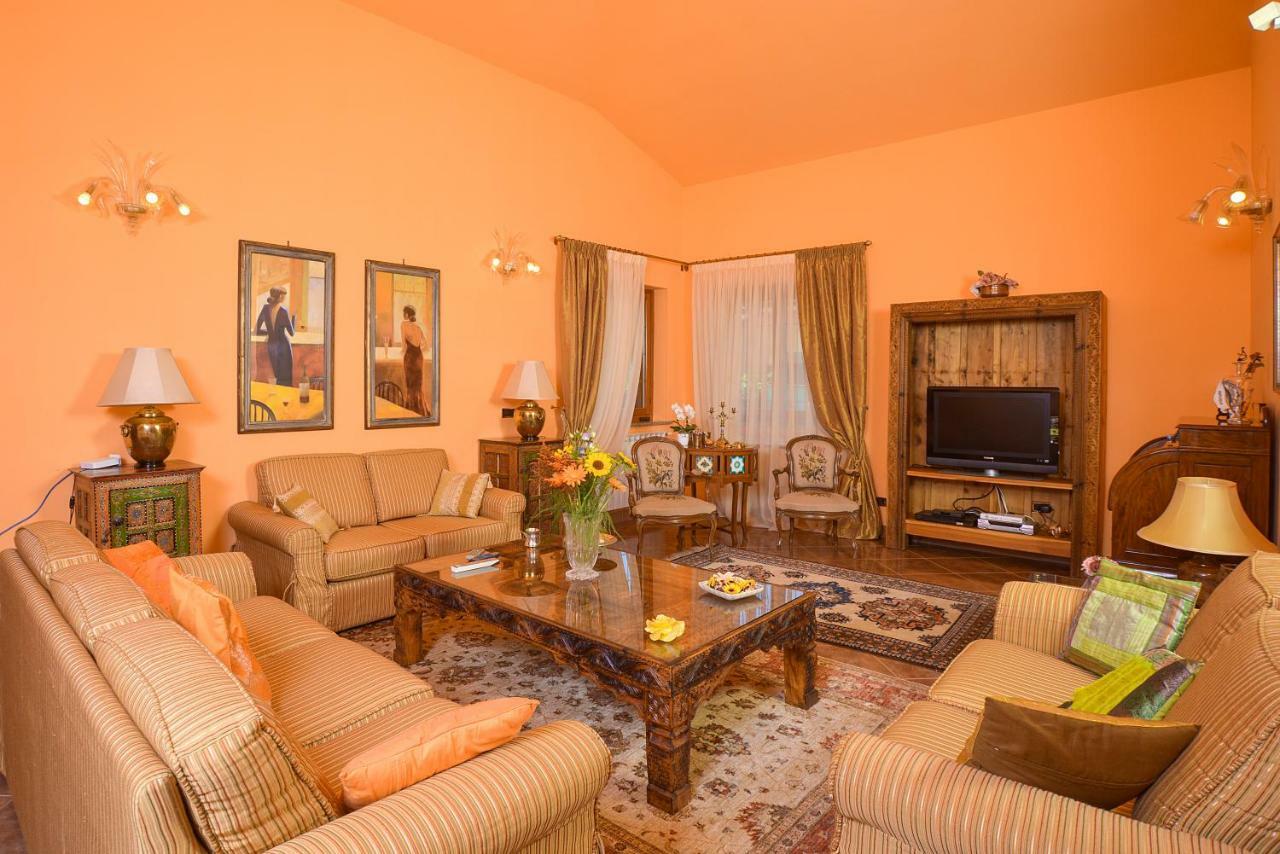 Villa Nevada -20 Min Da Roma Ladispoli Exterior foto