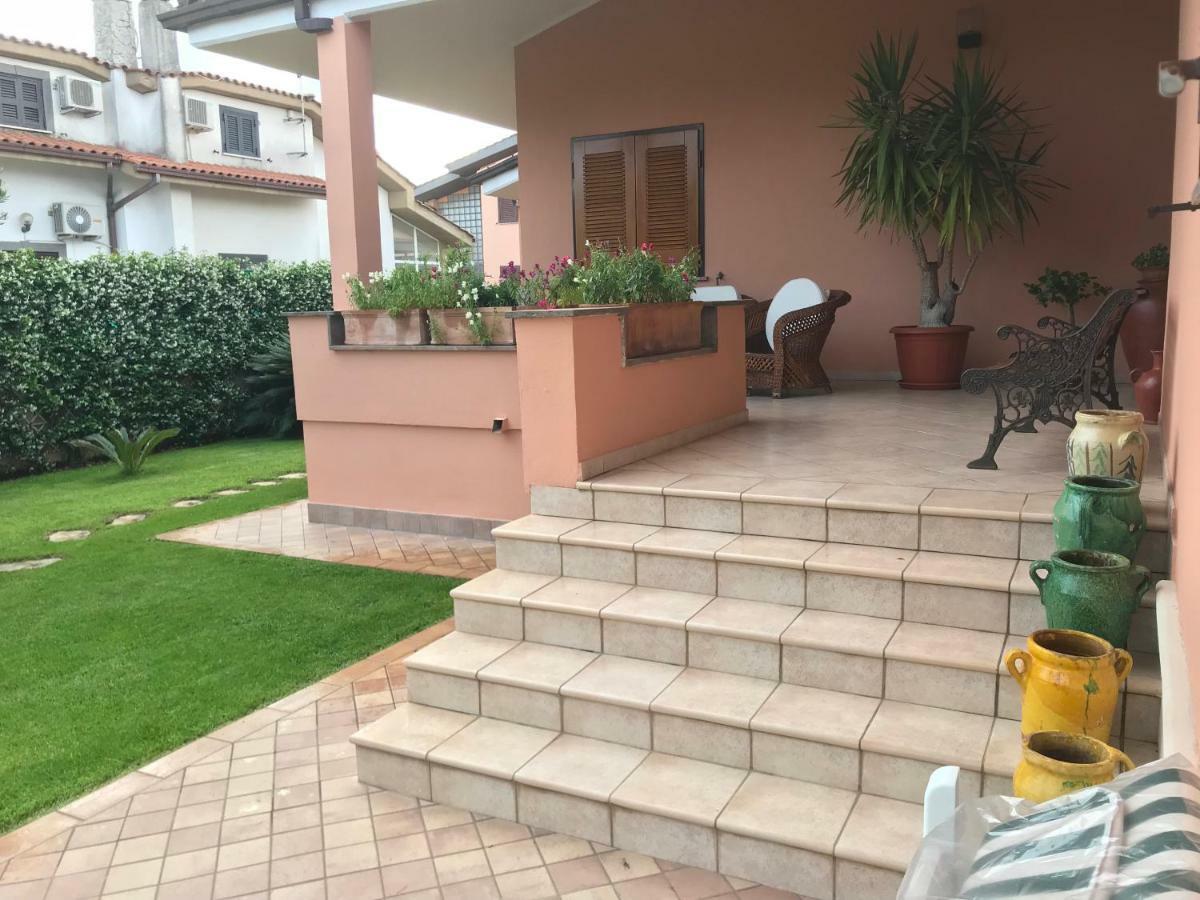 Villa Nevada -20 Min Da Roma Ladispoli Exterior foto